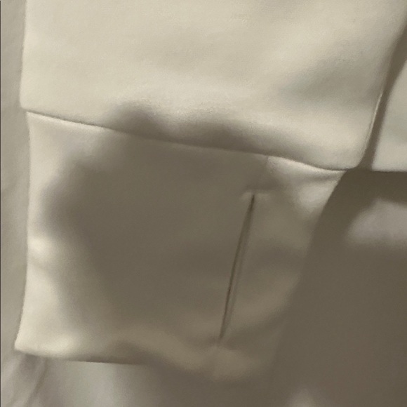 Women's Cream Puffer Jacket - Picture 3 of 5